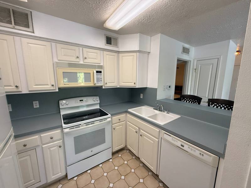 2021 Spenwick Dr #224, Houston, TX 77055 - Apartment for Rent - Image 5