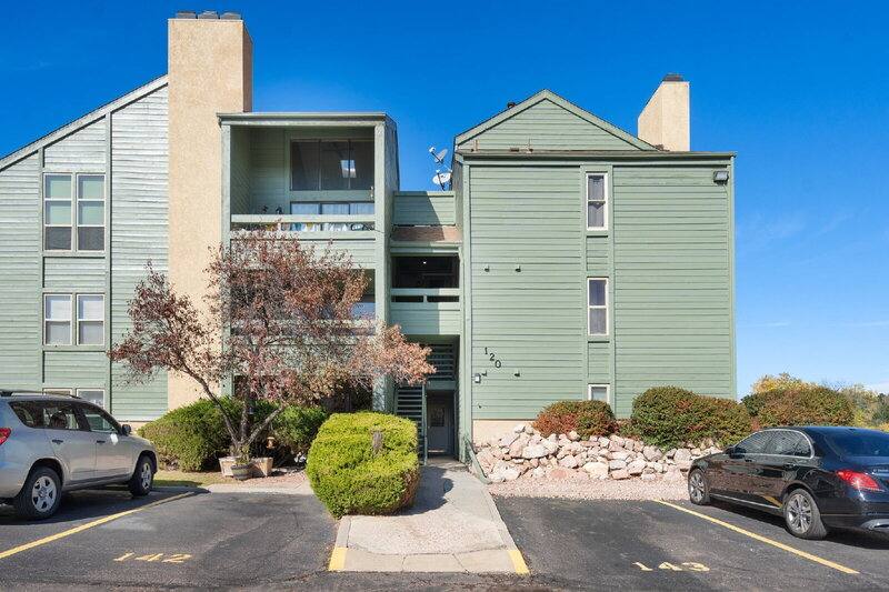 120 W Rockrimmon Blvd, Colorado Springs, CO 80919 - Condo for Rent - Image 2