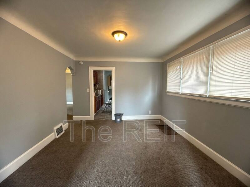 13684 Wadsworth St, Detroit, MI 48227 - House for Rent - Image 9