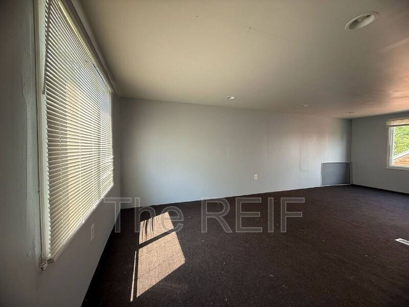 13684 Wadsworth St, Detroit, MI 48227 - House for Rent - Image 4