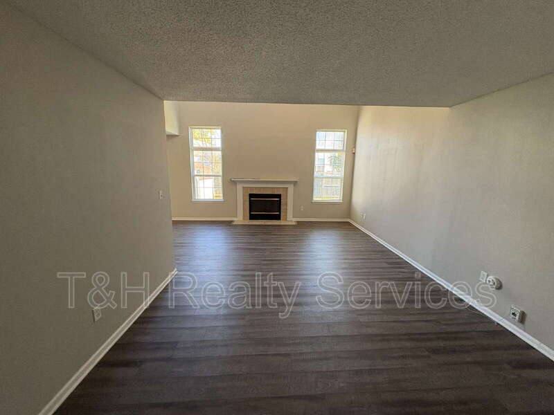 3843 Burning Bush Dr, Indianapolis, IN 46235 - House for Rent - Image 2