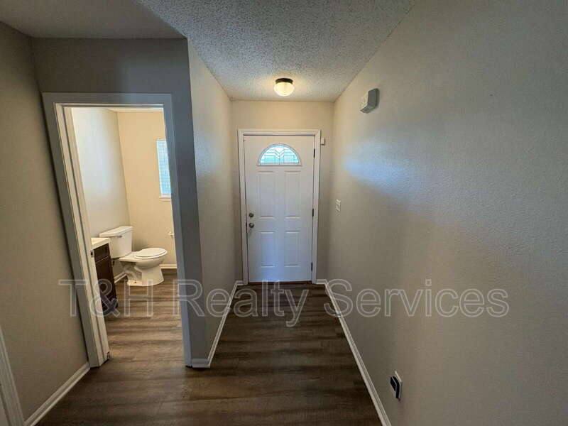 3843 Burning Bush Dr, Indianapolis, IN 46235 - House for Rent - Image 7