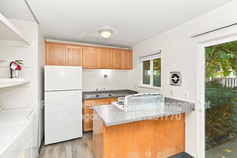 6919 N Ida Ave, Portland, OR 97203 - Townhouse for Rent - Image 10