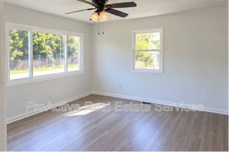 304 S Ave, Newport News, VA 23601 - House for Rent - Image 3
