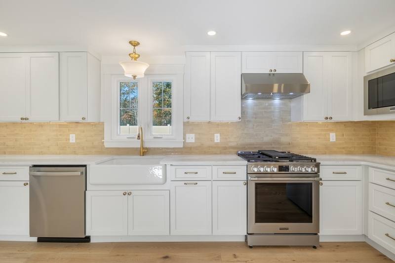 256 Berwick Rd, Ogunquit, ME 03907 - House for Rent - Image 1