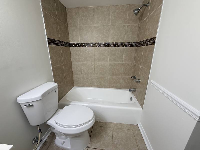 1004 Sandlin Place #D, Raleigh, NC 27606 - Condo for Rent - Image 2