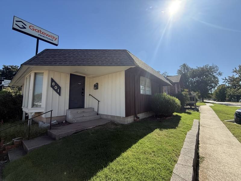 Apartment for rent at 801 E Main St #A, Ada, OK 74820