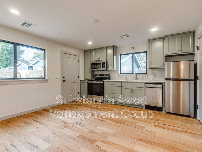Apartment for rent at 419 NW 25th St #1, Oklahoma City, OK 73103
