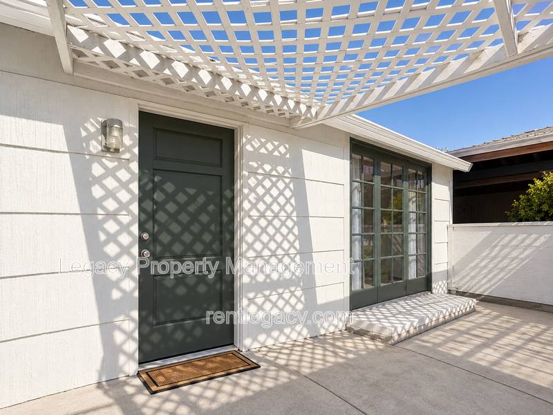 3617 Willow St #B, Sacramento, CA 95838 - House for Rent - Image 1