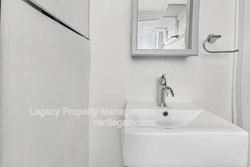 3617 Willow St #B, Sacramento, CA 95838 - House for Rent - Image 6