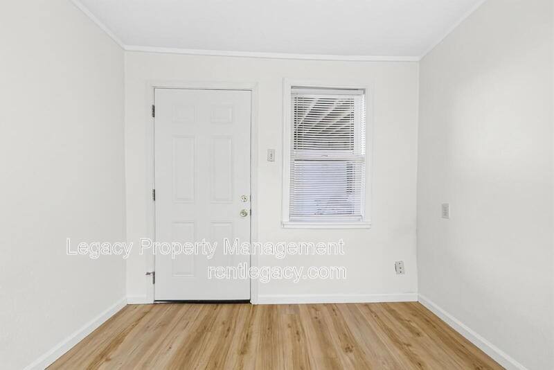 3617 Willow St #B, Sacramento, CA 95838 - House for Rent - Image 2