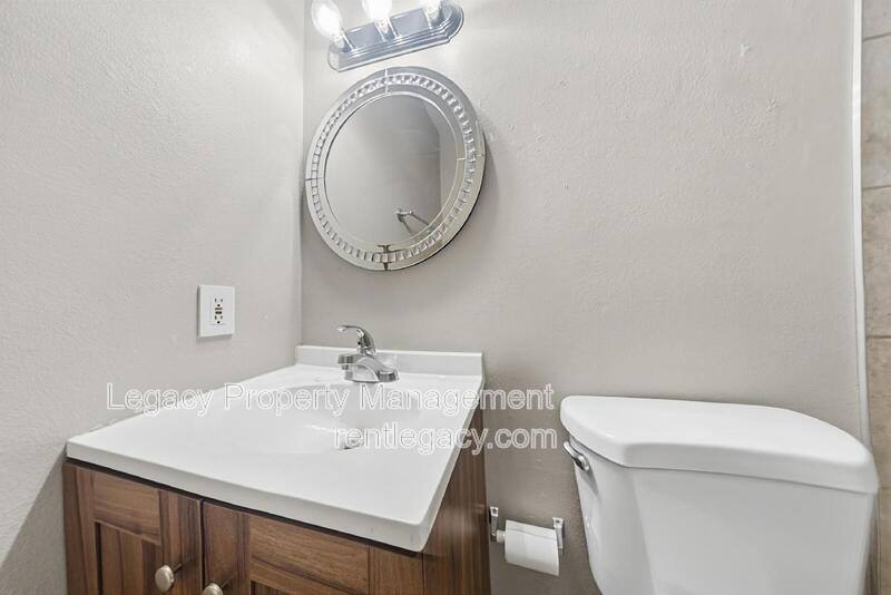 5146 Connecticut Dr #2, Sacramento, CA 95841 - Condo for Rent - Image 8