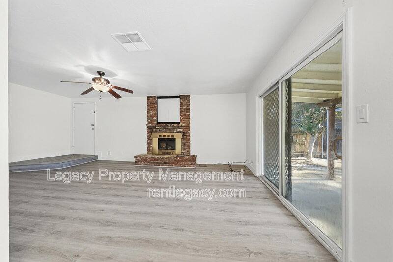 5518 Engle Rd, Carmichael, CA 95608 - Apartment for Rent - Image 3