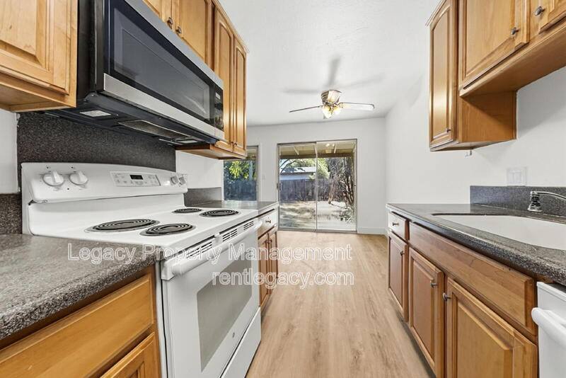 5518 Engle Rd, Carmichael, CA 95608 - Apartment for Rent - Image 5