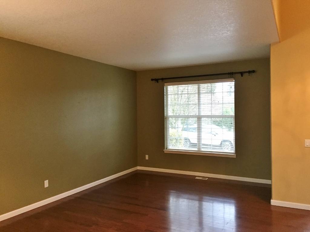14327 Talawa Dr, Oregon City, OR 97045 - House for Rent - Image 2