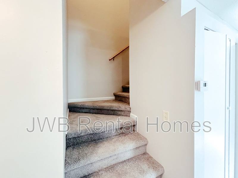 65 W 5th St, Atlantic Beach, FL 32233 - Townhouse for Rent - Image 8