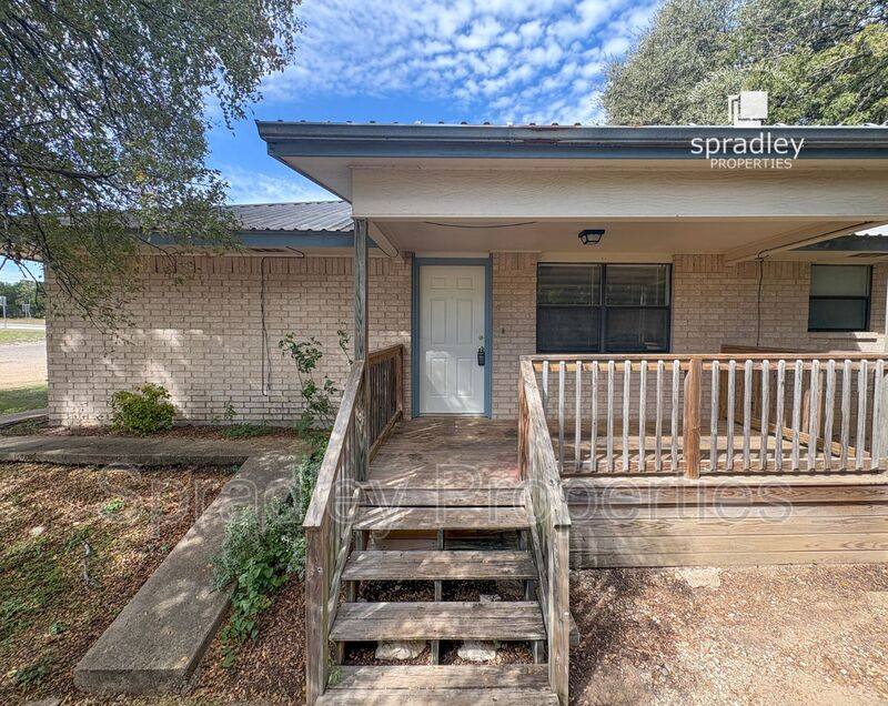 406B N Lp #121, Belton, TX 76513 - Apartment for Rent