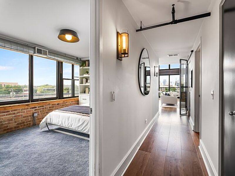 50 E 26th St #8, Chicago, IL 60616 - House for Rent - Image 2