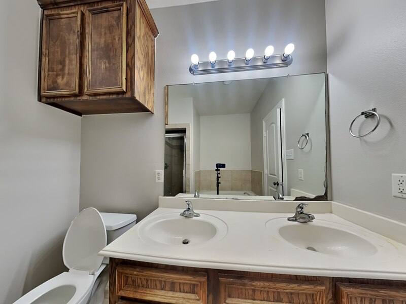 4206 Alvin St #A, Houston, TX 77051 - Townhouse for Rent - Image 7