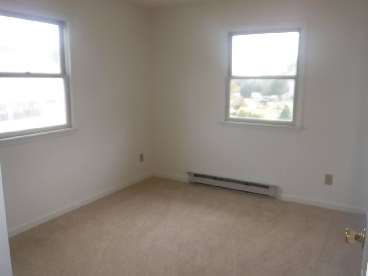 614 Victoria Dr, Greencastle, PA 17225 - House for Rent - Image 9
