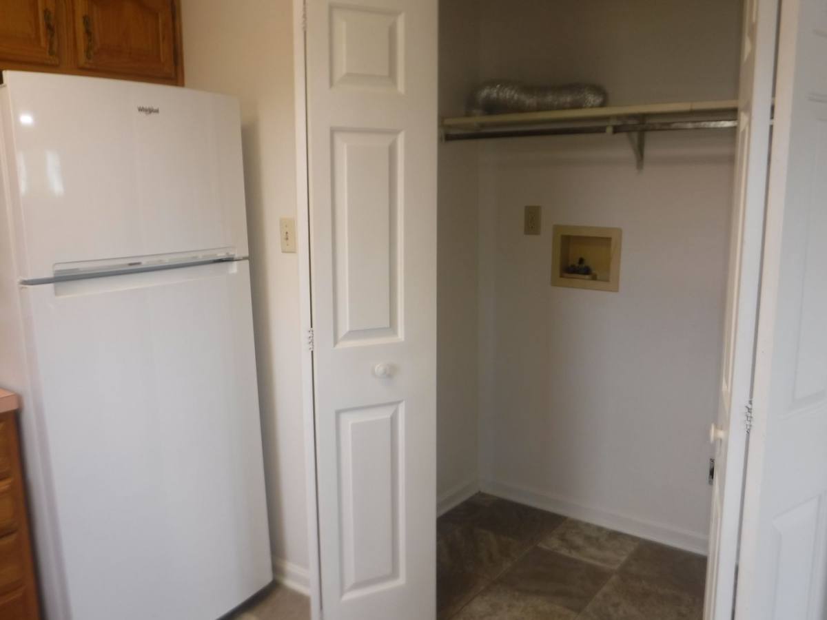 614 Victoria Dr, Greencastle, PA 17225 - House for Rent - Image 2