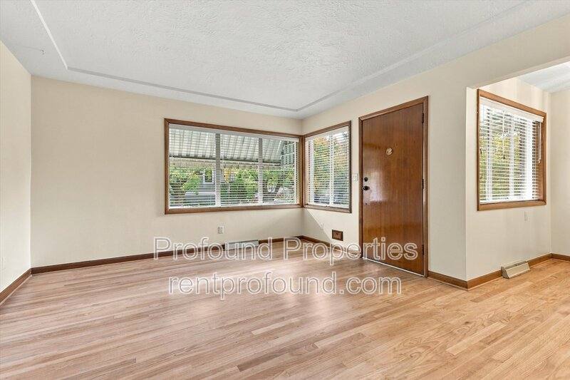 4309 NE Thompson St, Portland, OR 97213 - Apartment for Rent - Image 2
