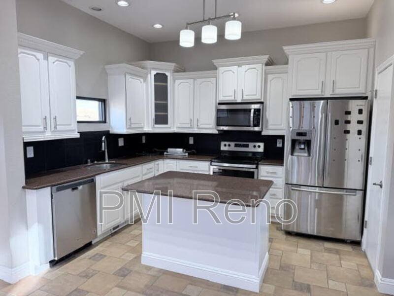 5336 Valley Vista Dr, Sparks, NV 89431 - Apartment for Rent - Image 5