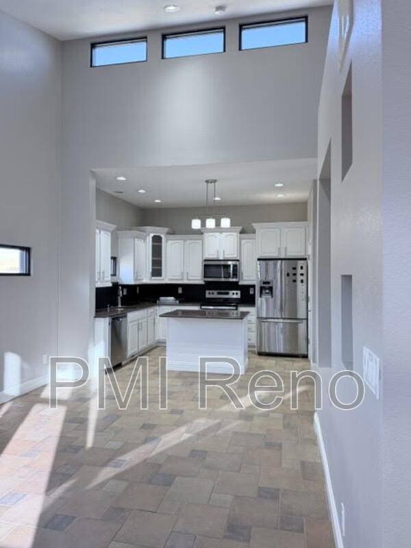 5336 Valley Vista Dr, Sparks, NV 89431 - Apartment for Rent - Image 4