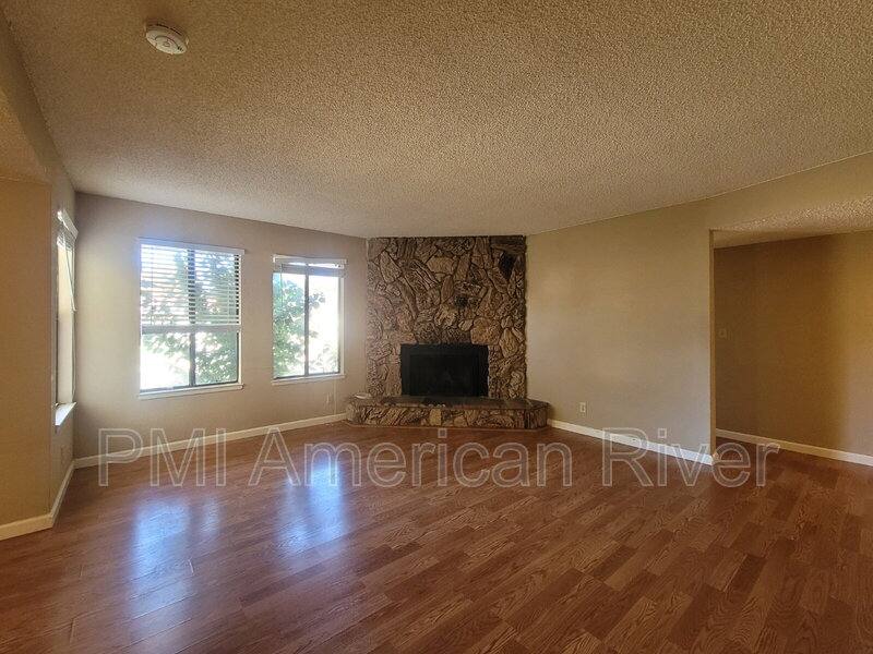 956 Greenstar Way, Sacramento, CA 95831 - Apartment for Rent - Image 6