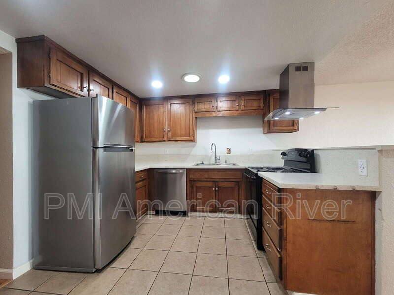 956 Greenstar Way, Sacramento, CA 95831 - Apartment for Rent - Image 10