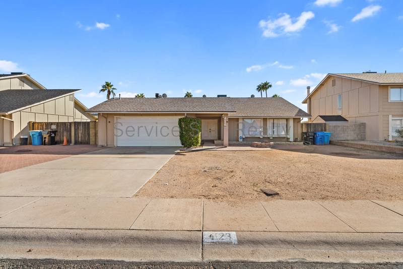 House for rent at 4123 W Hearn Rd, Phoenix, AZ 85053