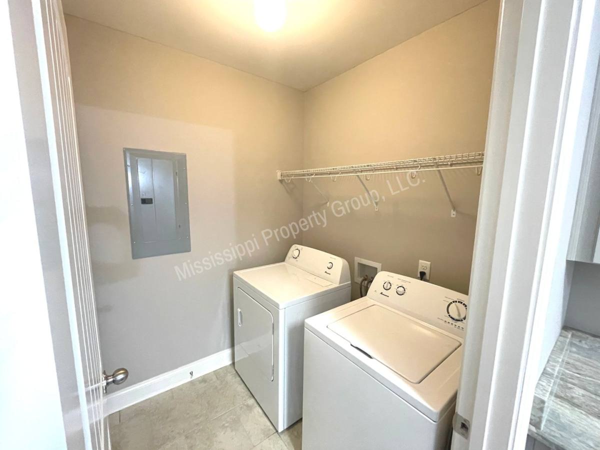 130 Robbins Circle, Oxford, MS 38655 - Townhouse for Rent - Image 8