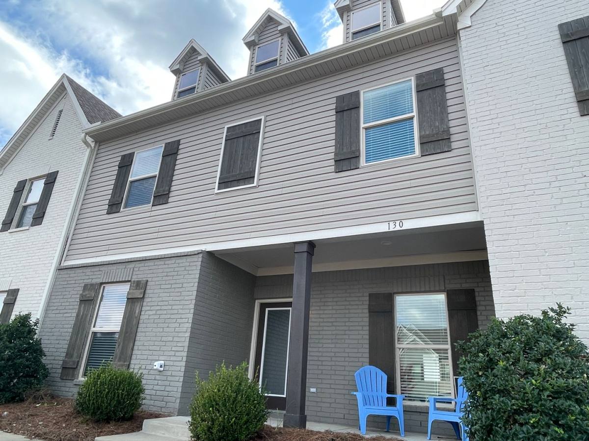 130 Robbins Circle, Oxford, MS 38655 - Townhouse for Rent - Image 1
