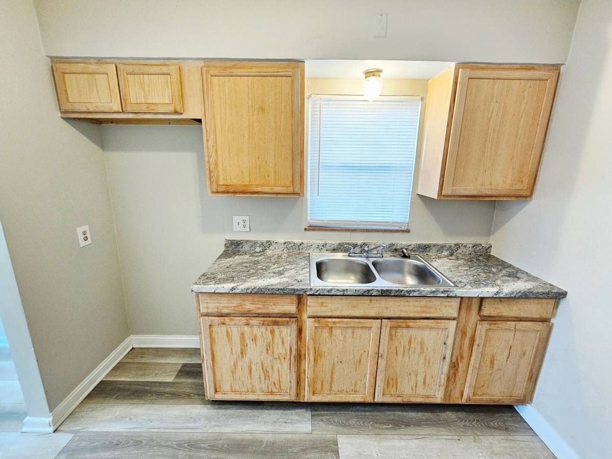 2796 Azelda St, Columbus, OH 43211 - House for Rent - Image 7