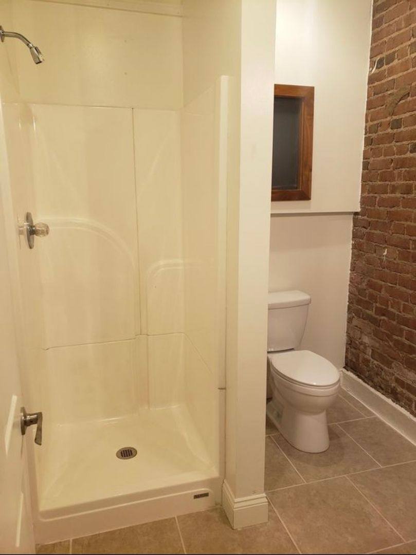 Washington Complex, 107 N Main, Kirksville, MO 63501 - Apartment for Rent - Image 9