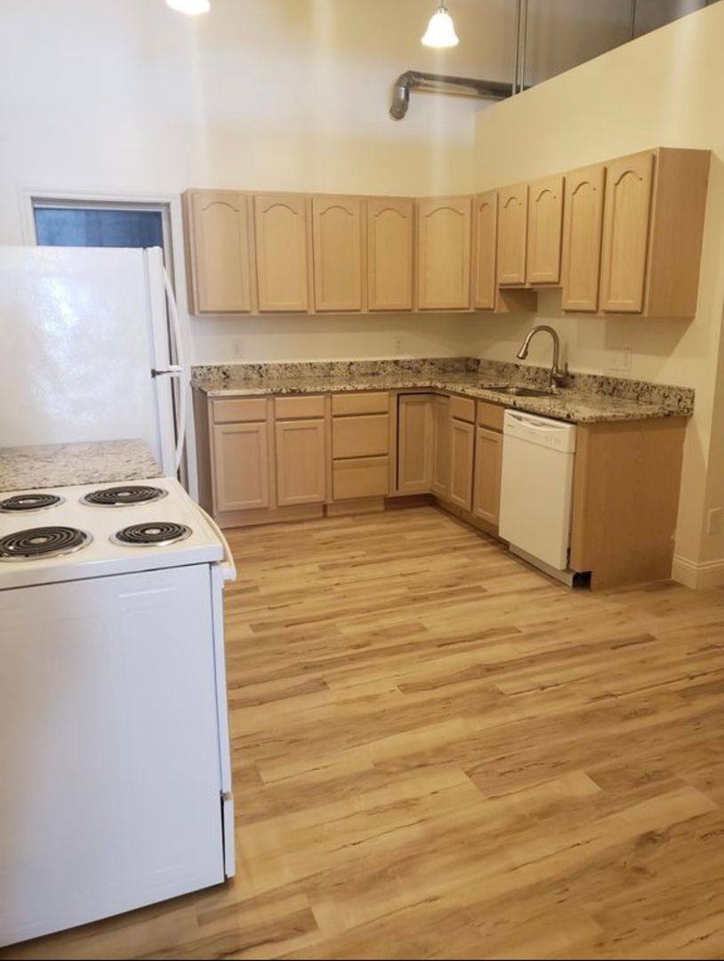 Washington Complex, 107 N Main, Kirksville, MO 63501 - Apartment for Rent - Image 2