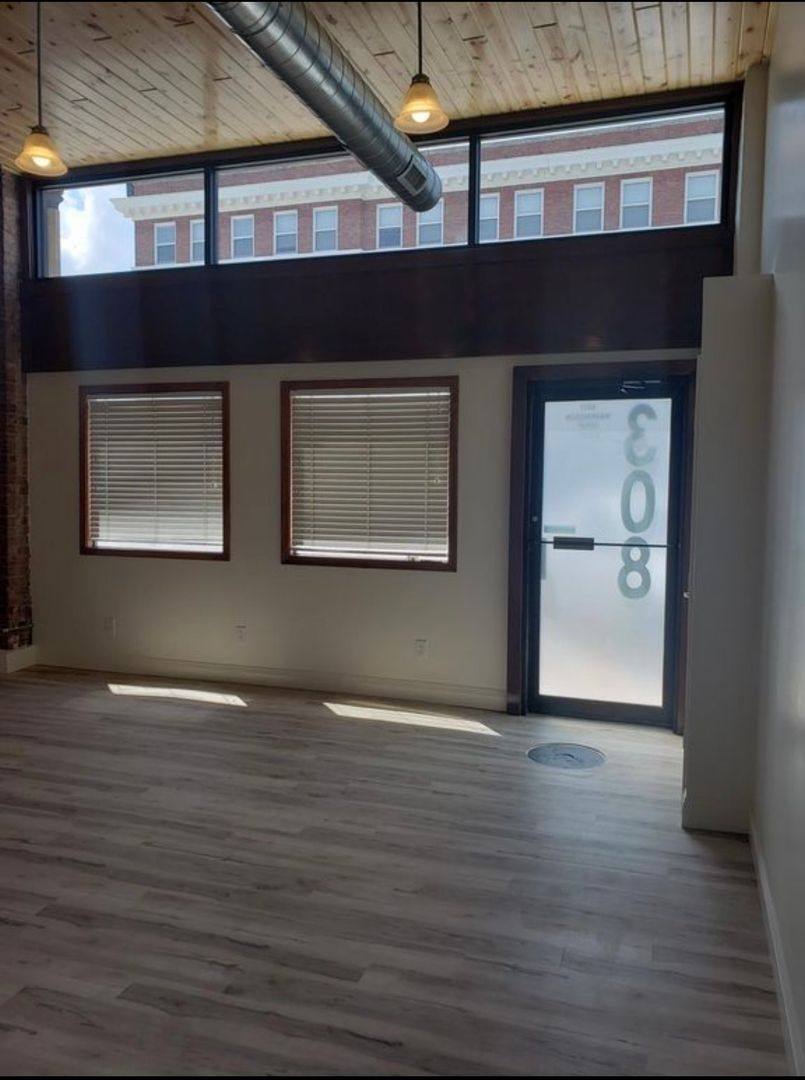 Washington Complex, 107 N Main, Kirksville, MO 63501 - Apartment for Rent - Image 1