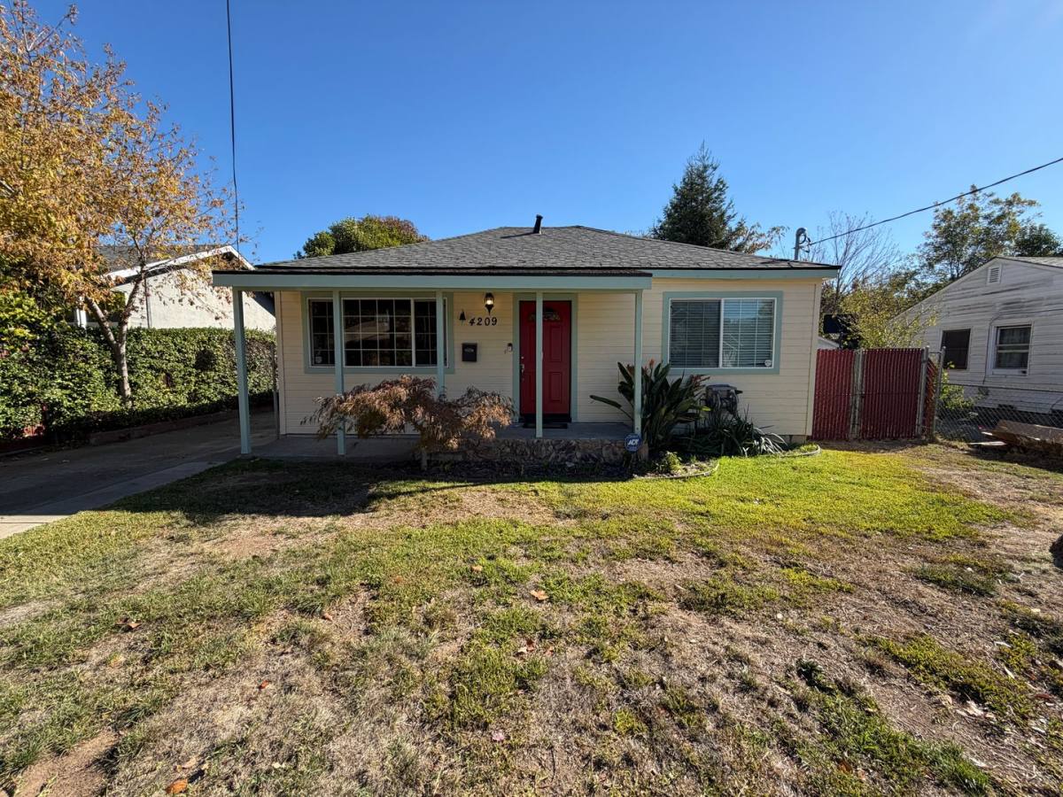 4209 56th St, Sacramento, CA 95820 - House for Rent - Image 1