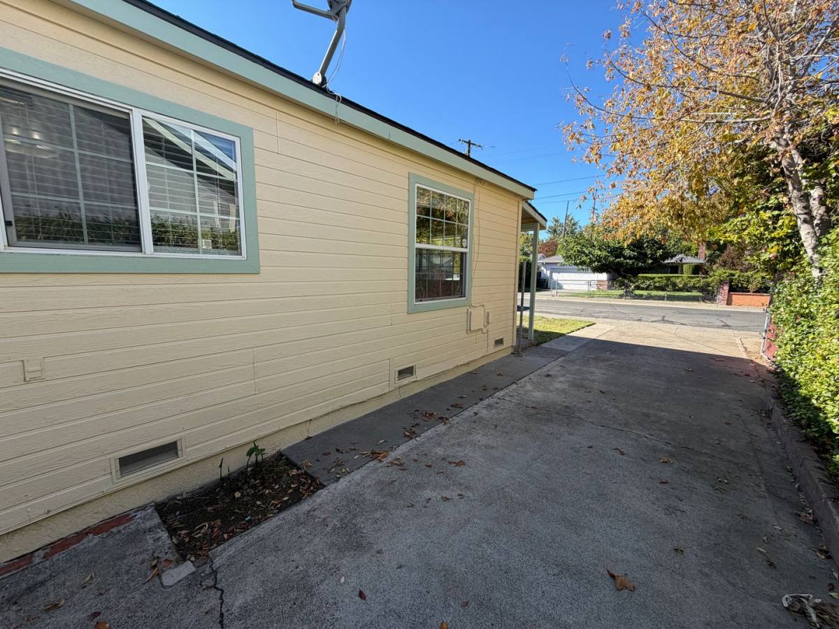 4209 56th St, Sacramento, CA 95820 - House for Rent - Image 3