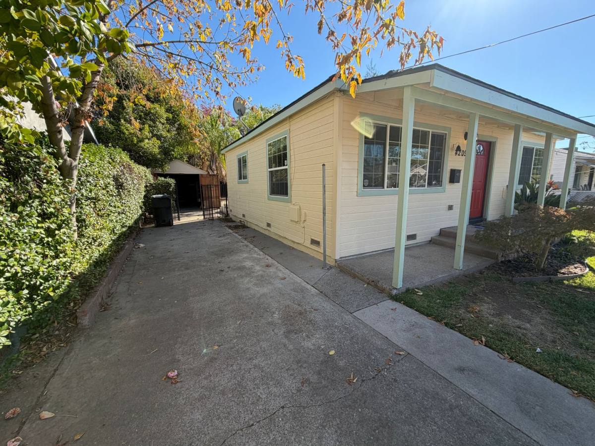4209 56th St, Sacramento, CA 95820 - House for Rent - Image 2