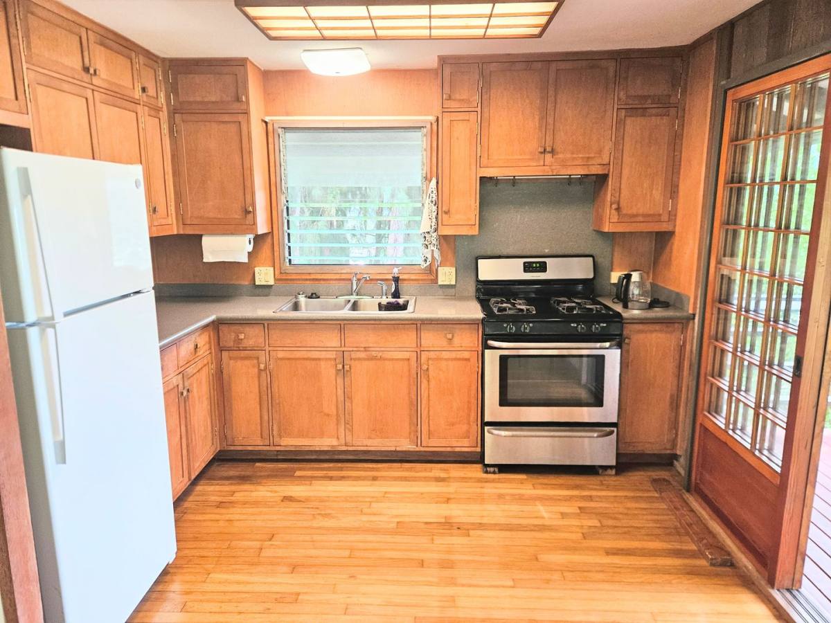 116B Meleana Place #B, Honolulu, HI 96817 - Apartment for Rent - Image 7