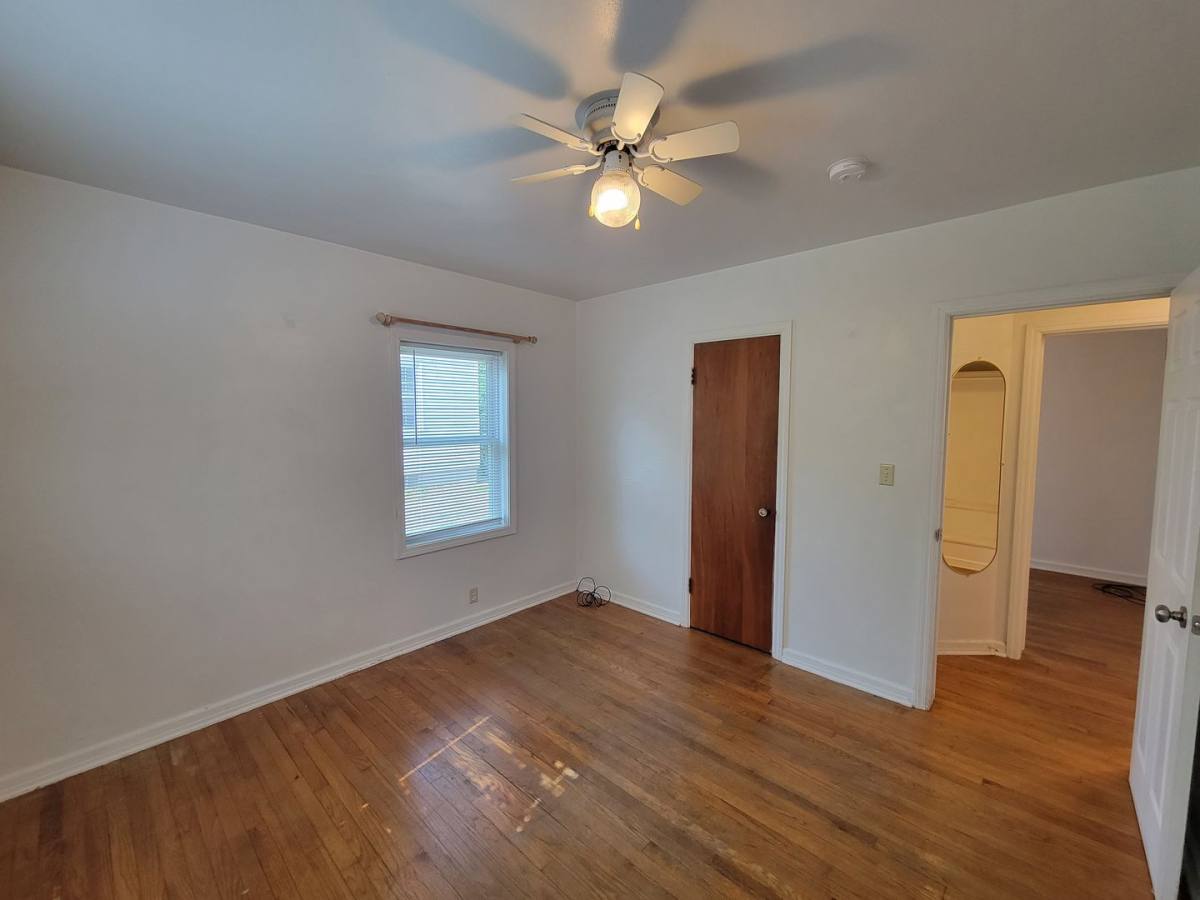 1914 Iowa St, Cedar Falls, IA 50613 - House for Rent - Image 9