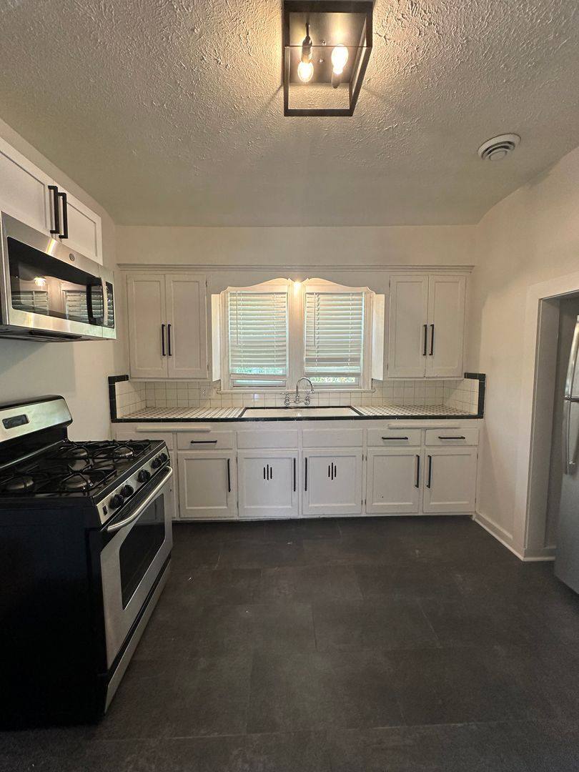 Apartment for rent at 121 W Keefe Ave, Milwaukee, WI 53212