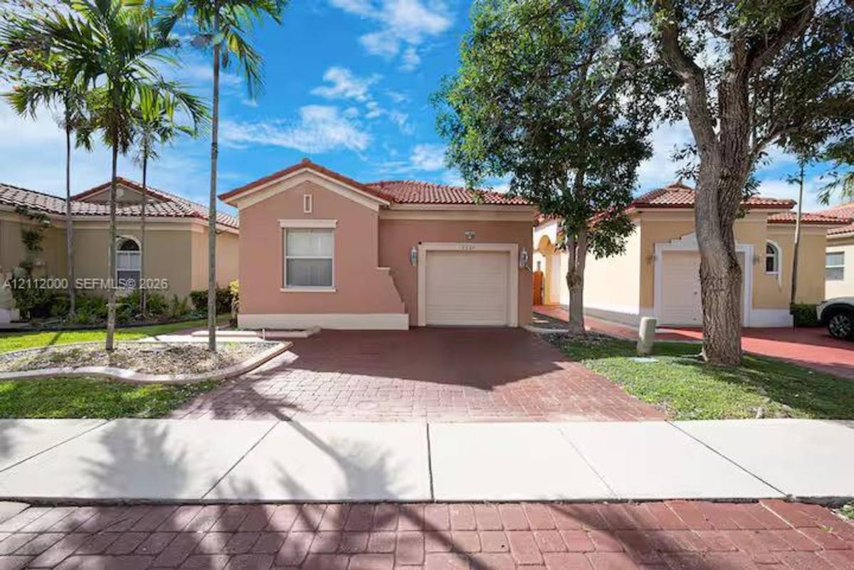 2327 NE 37th Terrace, Homestead, FL 33033 - House for Rent - Image 7