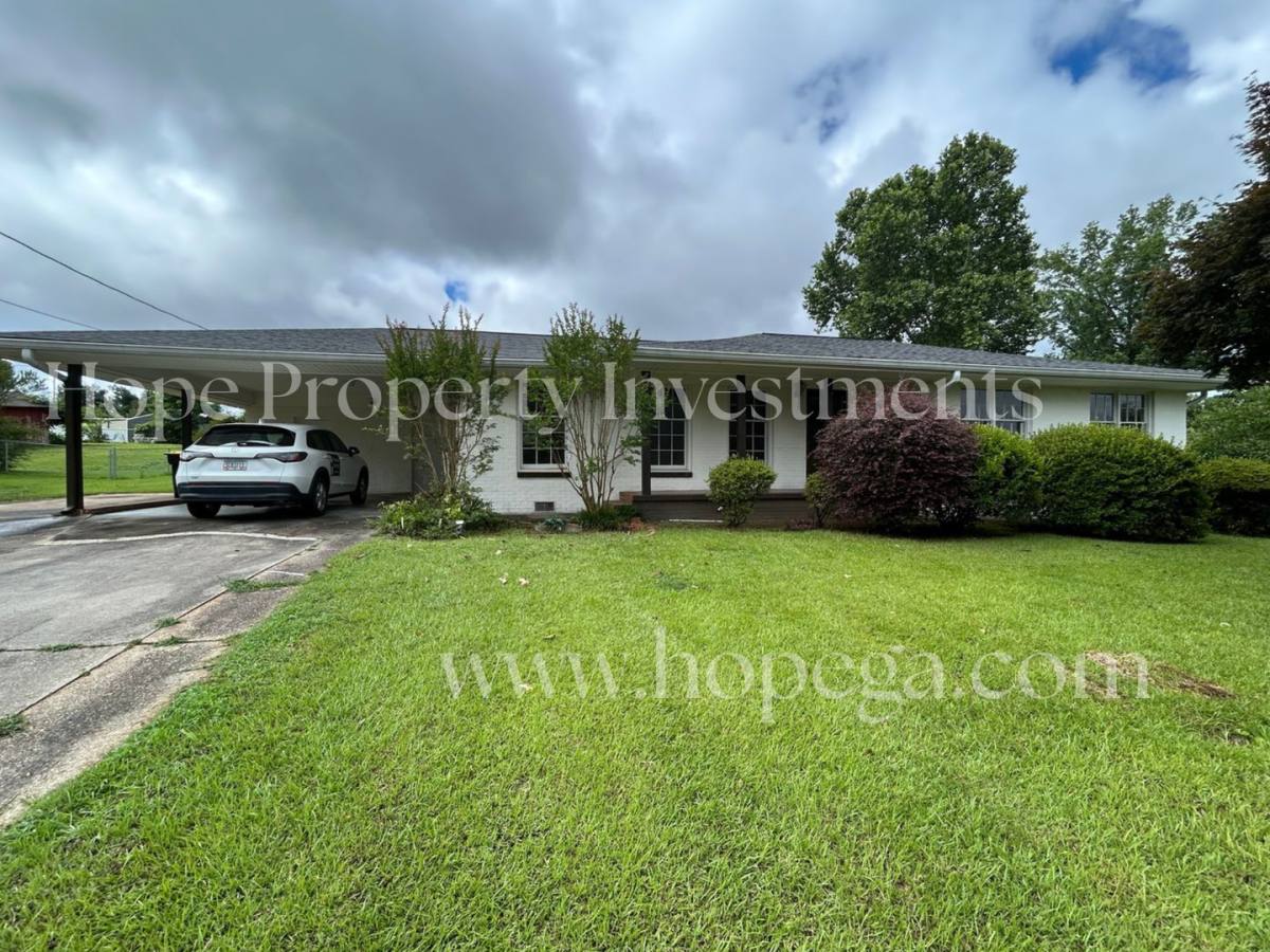 House for rent at 6 Georgian Dr, Newnan, GA 30263
