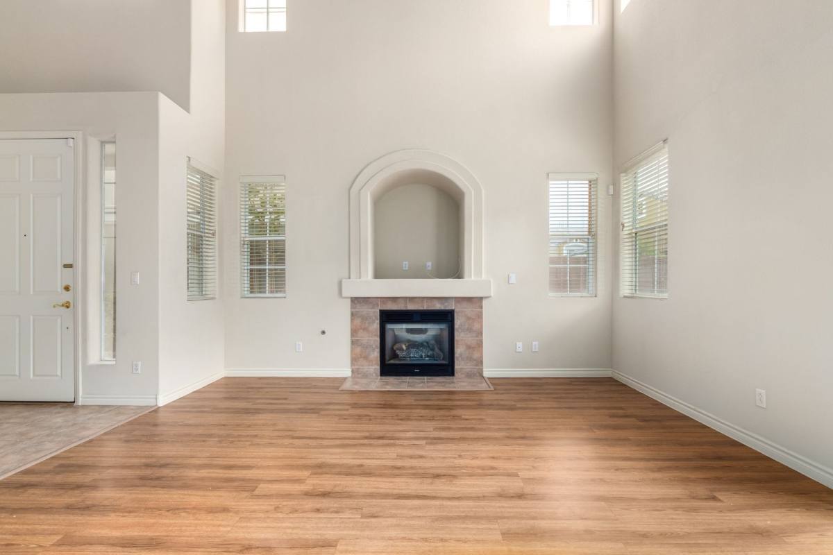 9109 Kinross Ave, Las Vegas, NV 89145 - Townhouse for Rent - Image 5