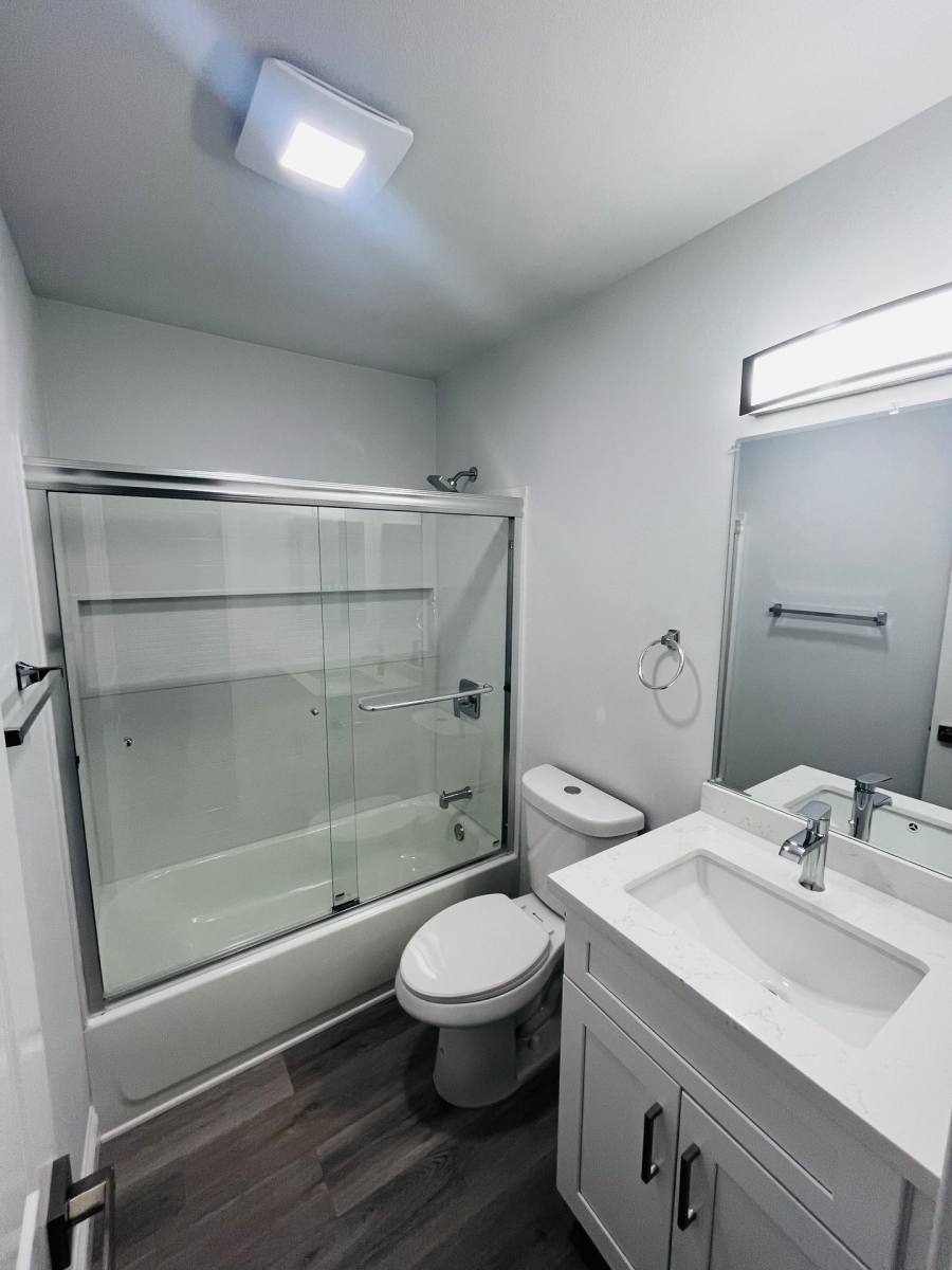 Canyon Creek B, 319 Garrison St, Oceanside, CA 92054 - Apartment for Rent - Image 2