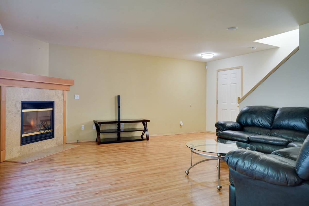 26230 235th Ave SE, Maple Valley, WA 98038 - House for Rent - Image 9