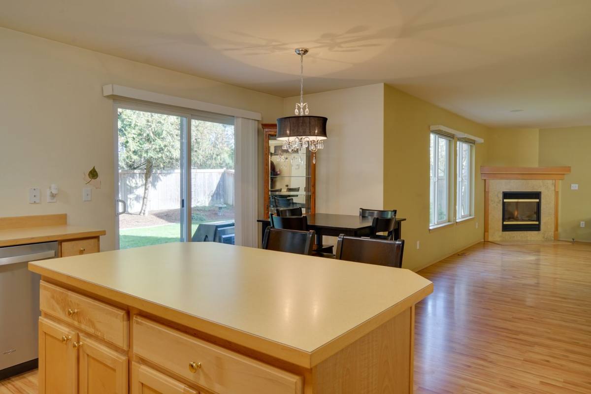 26230 235th Ave SE, Maple Valley, WA 98038 - House for Rent - Image 4