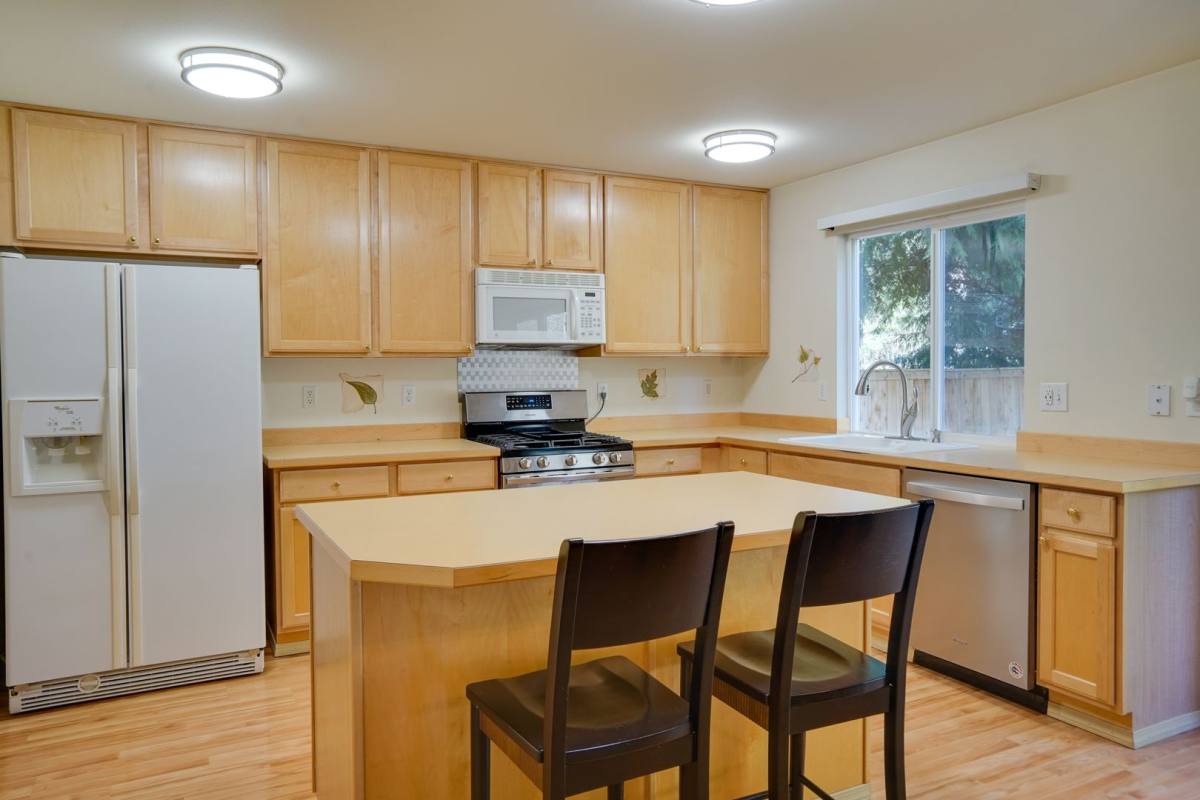 26230 235th Ave SE, Maple Valley, WA 98038 - House for Rent - Image 3